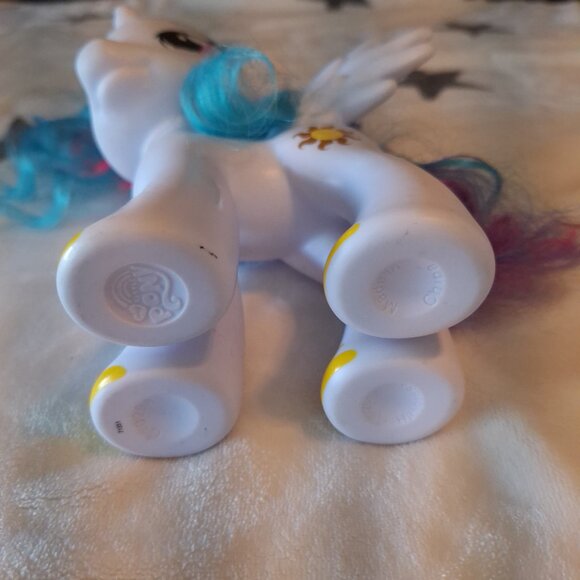 My Little Pony Hasbro 2013 Princess Celestia 8” MLP White Pony Colorful Mane - Picture 4 of 8